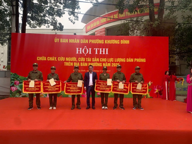 Khương Đình: Hội thi chữa cháy, cứu người, cứu tài sản năm 2025 thành công tốt đẹp- Ảnh 27.