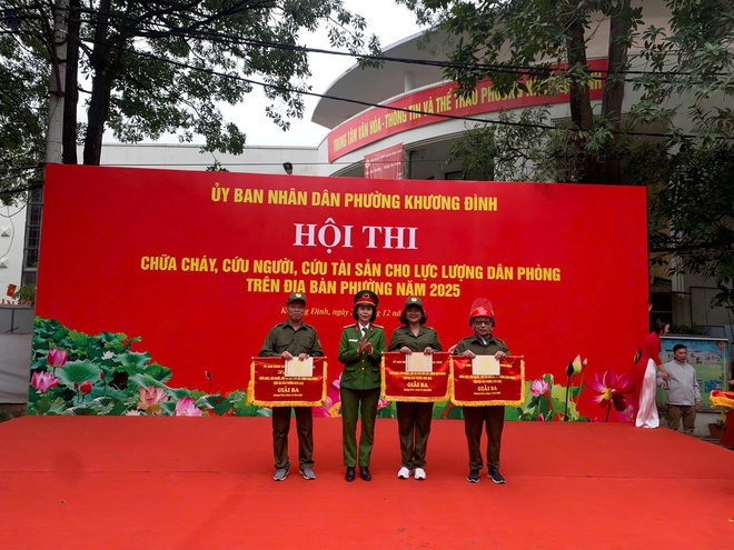 Khương Đình: Hội thi chữa cháy, cứu người, cứu tài sản năm 2025 thành công tốt đẹp- Ảnh 25.