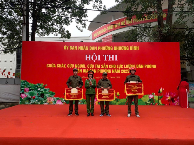 Khương Đình: Hội thi chữa cháy, cứu người, cứu tài sản năm 2025 thành công tốt đẹp- Ảnh 30.