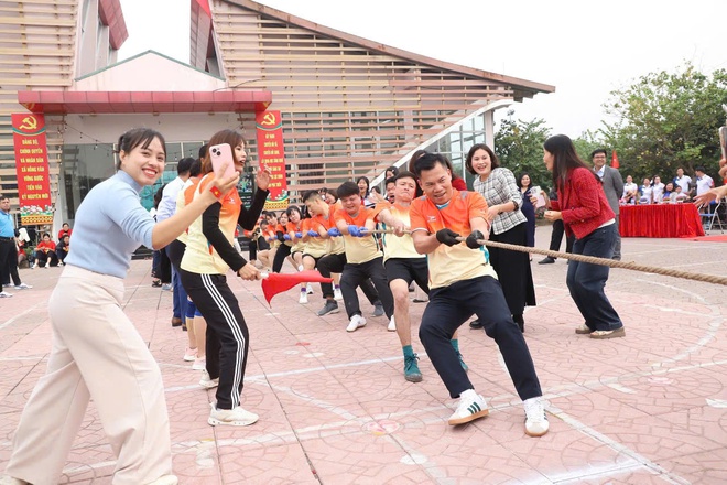 Sôi nổi giải kéo co xã Hồng Vân chào xuân Bính Ngọ 2026- Ảnh 6.