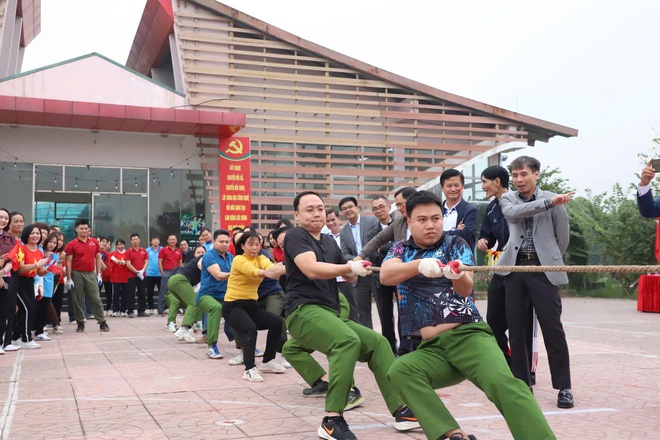 Sôi nổi giải kéo co xã Hồng Vân chào xuân Bính Ngọ 2026- Ảnh 7.