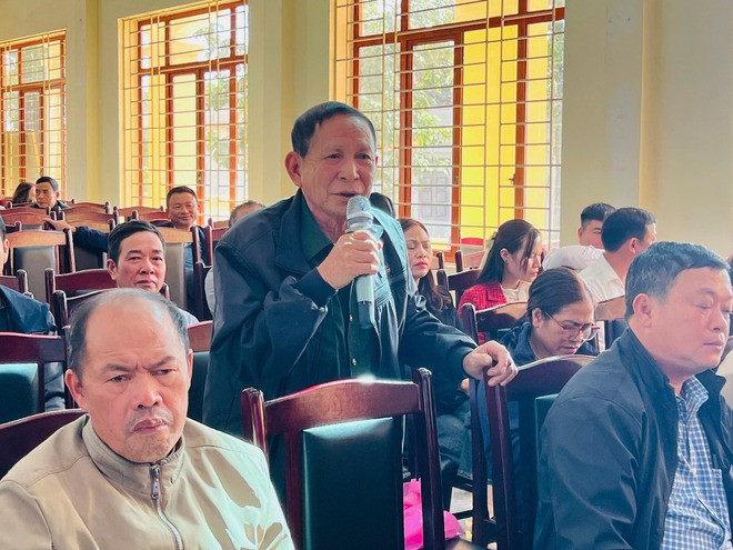 HỘI NGHỊ ĐỐI THOẠI GIỮA NGƯỜI ĐỨNG ĐẦU CẤP ỦY, CHÍNH QUYỀN XÃ TRUNG GIÃ VỚI MTTQ VÀ NHÂN DÂN NĂM 2025- Ảnh 9.