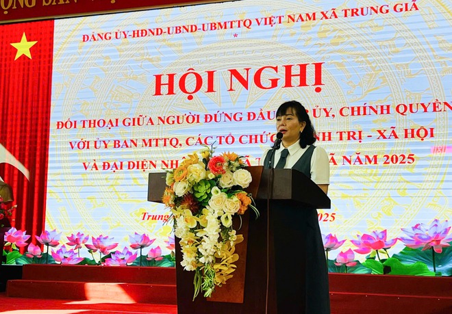 HỘI NGHỊ ĐỐI THOẠI GIỮA NGƯỜI ĐỨNG ĐẦU CẤP ỦY, CHÍNH QUYỀN XÃ TRUNG GIÃ VỚI MTTQ VÀ NHÂN DÂN NĂM 2025- Ảnh 3.