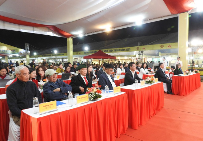 KHAI MẠC HỘI CHỢ HÀNG CÔNG NGHIỆP NÔNG THÔN THỦ ĐÔ NĂM 2025- Ảnh 10.