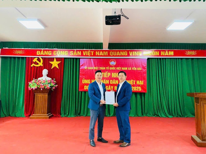 Ủy ban MTTQ Việt Nam xã Yên Bài tiếp nhận ủng hộ đồng bào vùng bão lũ năm 2025- Ảnh 2.