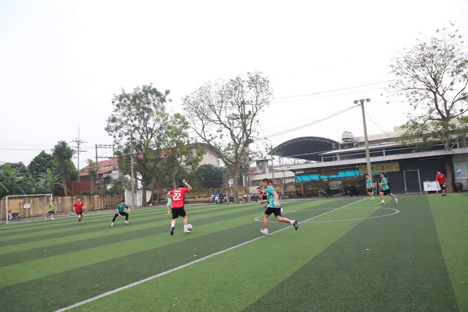 Giao hữu bóng đá chào mừng thành công Đại hội đại biểu MTTQ Việt Nam Thành phố Hà Nội và Đại hội đại biểu Đoàn TNCSHCM Thành phố Hà Nội nhiệm kỳ 2025 -2030- Ảnh 5.