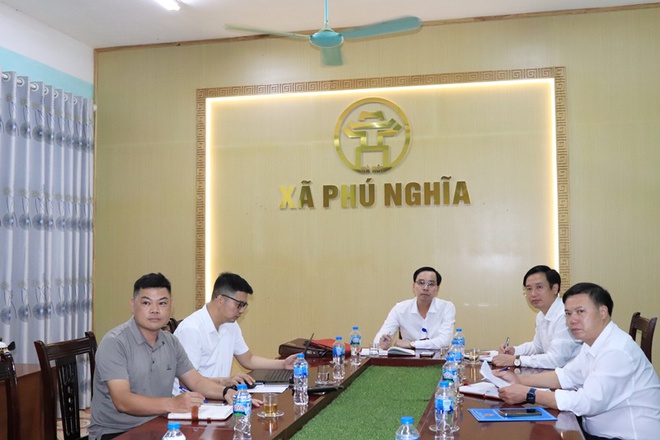Xã Phú Nghĩa dự Hội nghị trực tuyến triển khai cao điểm thực hiện phong trào thi đua "Sáng - xanh - sạch - đẹp" của Thành phố Hà Nội- Ảnh 2.