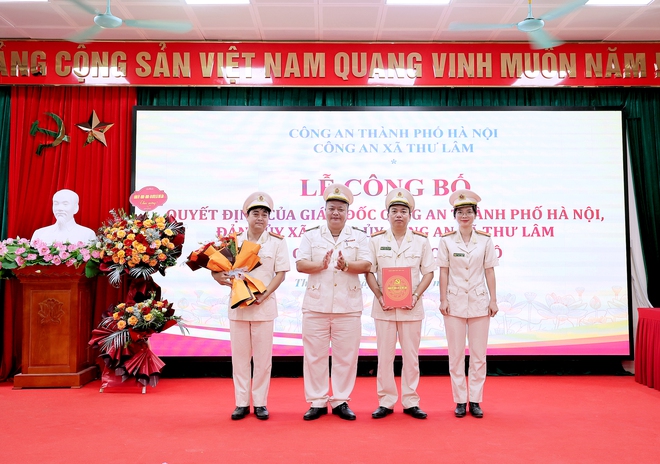 XÃ THƯ LÂM TỔ CHỨC HỘI NGHỊ CÔNG BỐ QUYẾT ĐỊNH THÀNH LẬP CÔNG AN XÃ, QUYẾT ĐỊNH THÀNH LẬP ĐẢNG BỘ CÔNG AN XÃ VÀ CÁC QUYẾT ĐỊNH THÀNH LẬP CHI BỘ TRỰC THUỘC ĐẢNG BỘ CÔNG AN XÃ- Ảnh 12.