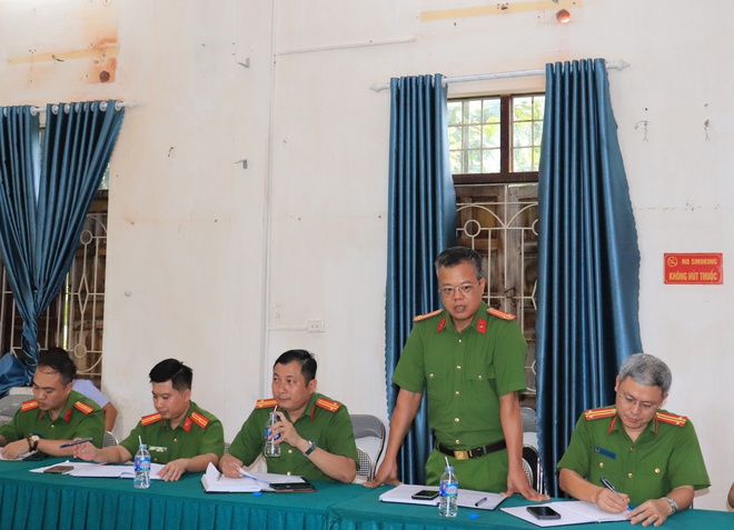 Ban thường vụ Đảng ủy Phú Nghĩa làm việc với Ban Chỉ huy, cán bộ, chiến sỹ Công an xã
- Ảnh 4.