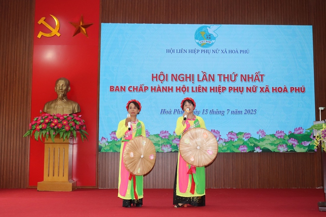 Hội LHPN xã Hòa Phú: Tổ chức Hội nghị lần thứ Nhất BCH Hội LHPN xã

- Ảnh 3.