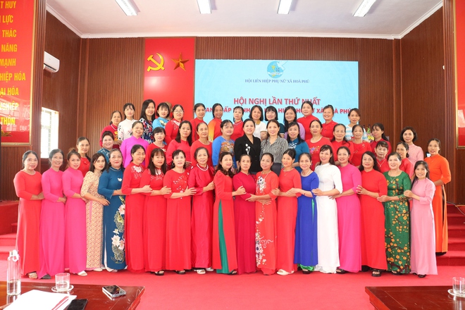 Hội LHPN xã Hòa Phú: Tổ chức Hội nghị lần thứ Nhất BCH Hội LHPN xã

- Ảnh 5.