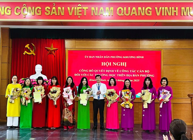 Khương Đình: Công bố quyết định về công tác cán bộ đối với các trường học trên địa bàn phường- Ảnh 3.