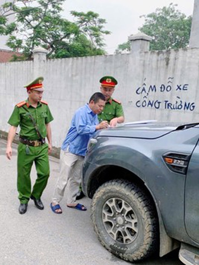 Công an phường Phúc Lợi: Chủ động, quyết liệt trong bảo đảm trật tự an toàn giao thông và trật tự đô thị khi vận hành mô hình chính quyền địa phương 2 cấp- Ảnh 2.