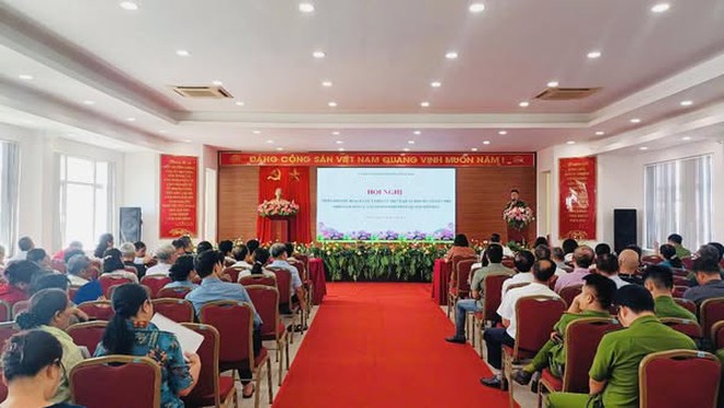 Hội nghị triển khai kế hoạch lấy ý kiến cử tri về Đề án đổi tên tổ dân phố, ghép cụm dân cư vào tổ dân phố trên địa bàn phường Phúc Lợi- Ảnh 3.