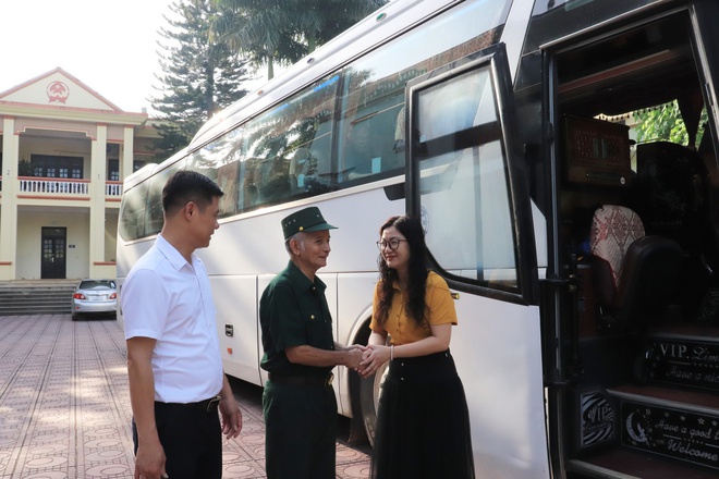 Xã Phú Nghĩa đưa đón 37 người có công đi điều dưỡng đợt 3 năm 2025- Ảnh 4.
