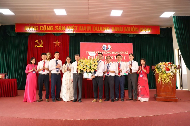 Các chi bộ tổ chức thành công Đại hội nhiệm kỳ 2025-2030- Ảnh 1.
