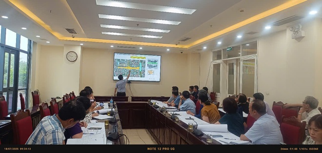 Phường Ngọc Hà tổ chức Hội nghị lấy ý kiến cộng đồng về phương án, vị trí tuyến đường sắt đô thị Hà Nội - Tuyến số 5- Ảnh 3.