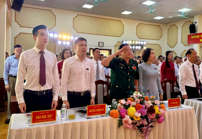 Đại hội đại biểu Đảng bộ xã Ngọc Hồi lần thứ I, nhiệm kỳ 2025 - 2030: Phát huy vai trò lãnh đạo của Đảng, lấy người dân làm trung tâm- Ảnh 2.