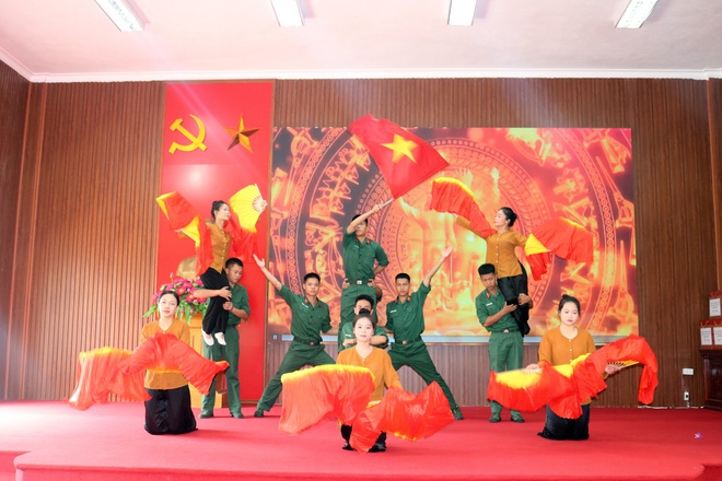 Xã Hòa Phú: Tổ chức Hội nghị gặp mặt người có công với cách mạng, thân nhân liệt sĩ tiêu biểu trên địa bàn xã- Ảnh 20.