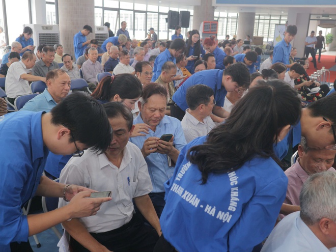 Khương Đình: Phát động phong trào “Bình dân học vụ số” và thi đua chuyển đổi số- Ảnh 8.