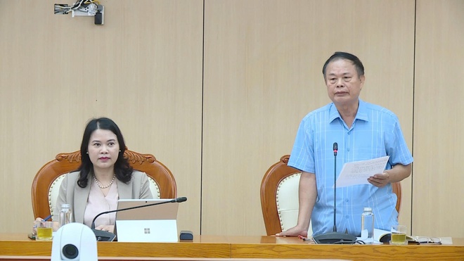 Đảng uỷ phường Hà Đông tổ chức lấy ý kiến góp ý vào văn kiện Đại hội đại biểu Đảng bộ phường lần thứ I, nhiệm kỳ 2025-2030- Ảnh 2.
