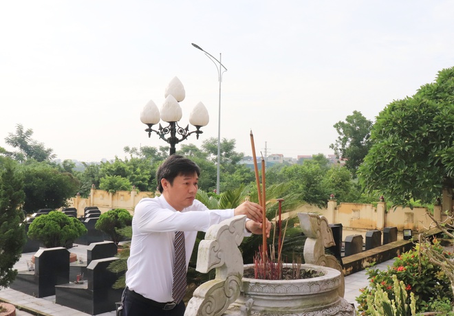 Xã Phú Nghĩa tổ chức Lễ dâng hương tưởng niệm các anh hùng liệt sĩ nhân dịp kỷ niệm 78 năm ngày Thương binh – Liệt sĩ (27/7/1947 – 27/7/2025)- Ảnh 2.