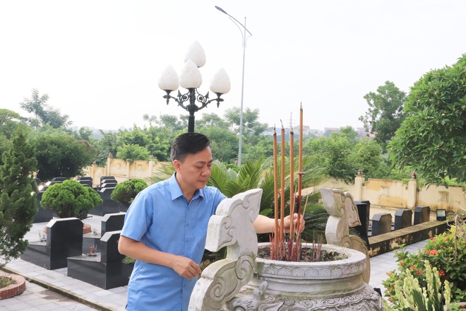 Xã Phú Nghĩa tổ chức Lễ dâng hương tưởng niệm các anh hùng liệt sĩ nhân dịp kỷ niệm 78 năm ngày Thương binh – Liệt sĩ (27/7/1947 – 27/7/2025)- Ảnh 4.