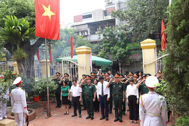 Khương Đình: Trang nghiêm lễ dâng hương tưởng niệm các anh hùng liệt sĩ- Ảnh 5.