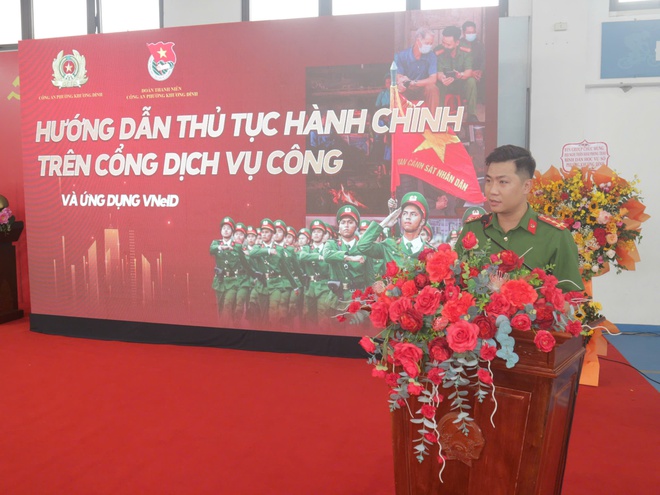 Khương Đình: Phát động phong trào “Bình dân học vụ số” và thi đua chuyển đổi số- Ảnh 12.