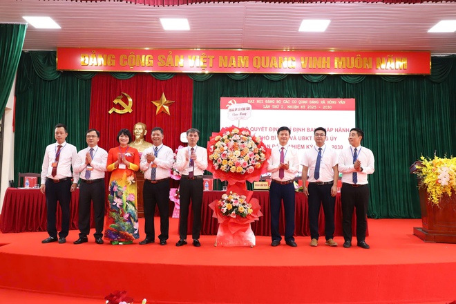 Đại hội lần thứ Nhất Đảng bộ các cơ quan Đảng xã Hồng Vân, nhiệm kỳ 2025 – 2030 thành công tốt đẹp- Ảnh 2.