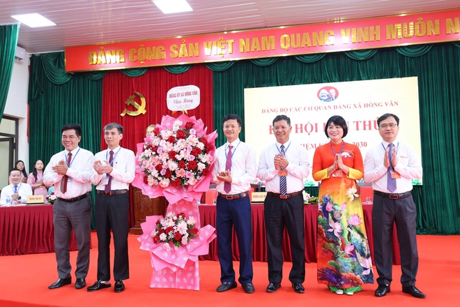 Đại hội lần thứ Nhất Đảng bộ các cơ quan Đảng xã Hồng Vân, nhiệm kỳ 2025 – 2030 thành công tốt đẹp- Ảnh 3.