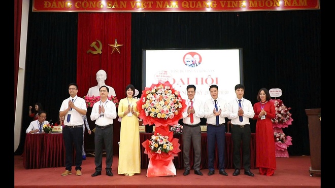 Đại hội Đảng bộ cơ quan UBND xã Hồng Vân lần thứ I, nhiệm kỳ 2025 – 2030 thành công tốt đẹp- Ảnh 3.