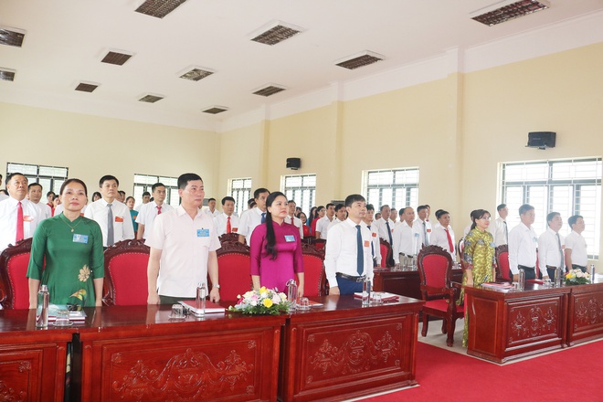 Đảng bộ UBND xã Hòa Phú tổ chức thành công Đại hội lần thứ I, nhiệm kỳ 2025 - 2030- Ảnh 1.