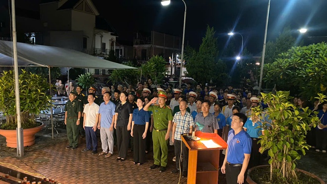 Xã Phú Nghĩa tổ chức Lễ thắp nến tri ân các Anh hùng liệt sỹ nhân dịp kỷ niệm 78 năm Ngày Thương binh – Liệt sỹ (27/7/1947-27/7/2025)- Ảnh 13. Xã Phú Nghĩa tổ chức Lễ thắp nến tri ân các Anh hùng liệt sỹ nhân dịp kỷ niệm 78 năm Ngày Thương binh – Liệt sỹ (27/7/1947-27/7/2025)- Ảnh 13.