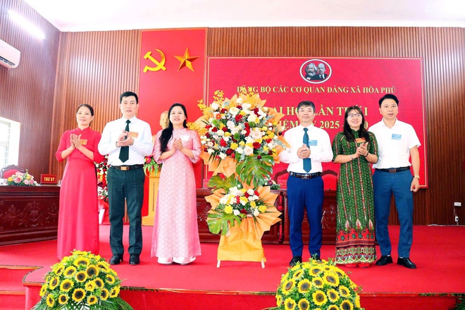 Đảng bộ các cơ quan Đảng xã Hòa Phú tổ chức thành công Đại hội lần thứ I, nhiệm kỳ 2025 – 2030- Ảnh 5.