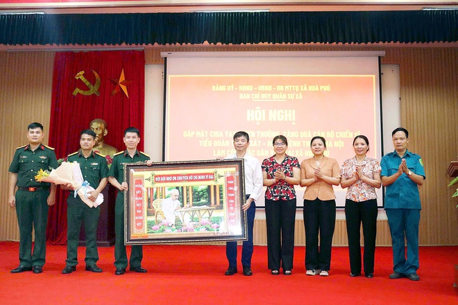 Hội nghị gặp mặt, chia tay, khen thưởng và tặng quà các chiến sĩ Tiểu đoàn Trinh sát 20 – Bộ Tư lệnh Thủ đô Hà Nội- Ảnh 5.