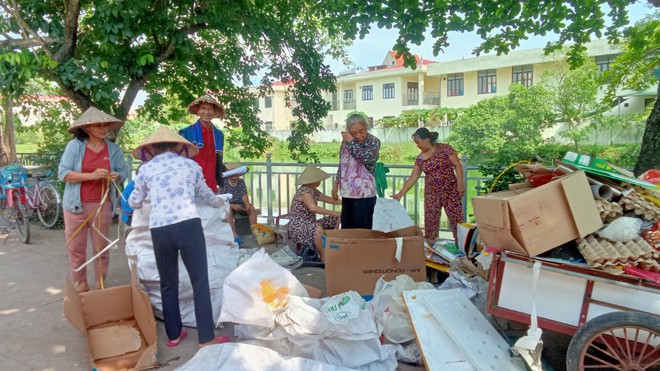 Xã Hòa Phú: Triển khai công tác tổng vệ sinh môi trường hưởng ứng kỷ niệm 80 năm Cách mạng tháng Tám thành công (19/8/1945 – 19/8/2025) và Quốc khánh nước Cộng hòa xã hội chủ nghĩa Việt Nam (02/9/1945 – 02/9/2025) - Ảnh 2.
