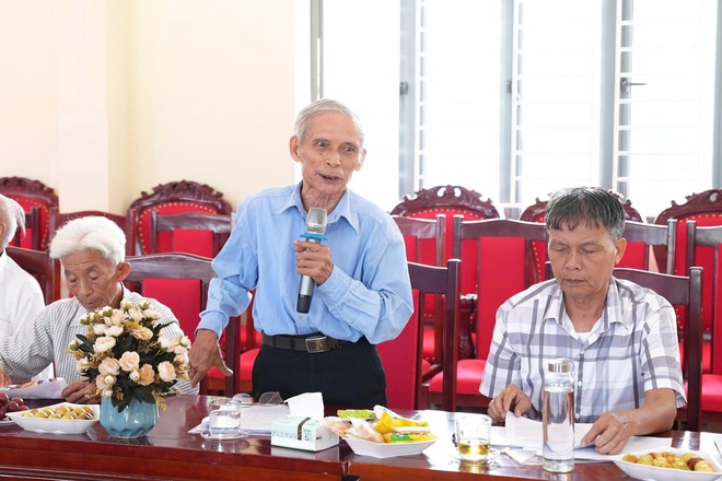 Xã Hòa Phú: Hội nghị xin ý kiến đóng góp ý kiến vào dự thảo báo cáo chính trị trình Đại hội đại biểu Đảng bộ xã Hòa Phú lần thứ I

- Ảnh 8.
