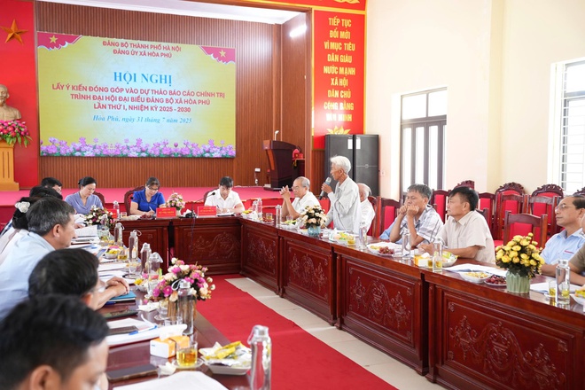 Xã Hòa Phú: Hội nghị xin ý kiến đóng góp ý kiến vào dự thảo báo cáo chính trị trình Đại hội đại biểu Đảng bộ xã Hòa Phú lần thứ I

- Ảnh 10.