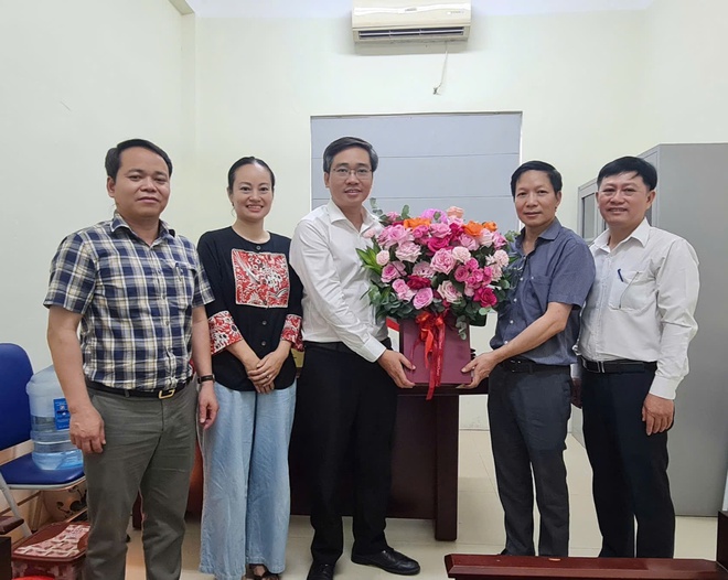 ĐẢNG ỦY PHƯỜNG YÊN NGHĨA CHÚC MỪNG 95 NĂM NGÀY TRUYỀN THỐNG NGÀNH TUYÊN GIÁO- Ảnh 3.