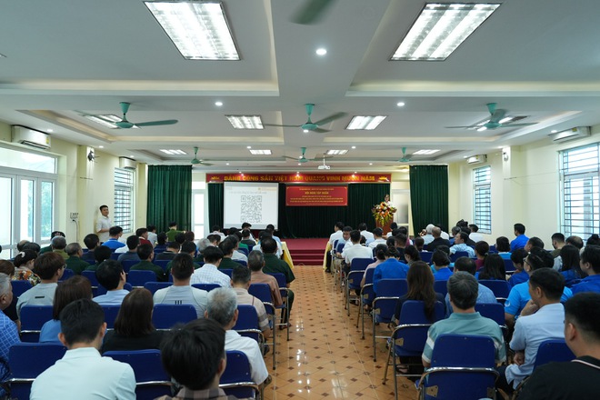 UBND PHƯỜNG YÊN NGHĨA TỔ CHỨC TẬP HUẤN ỨNG DỤNG CÔNG NGHỆ SỐ VÀ TRÍ TUỆ NHÂN TẠO (AI) CHO CÁN BỘ, CÔNG CHỨC VÀ TỔ CÔNG NGHỆ SỐ CỘNG ĐỒNG- Ảnh 2.
