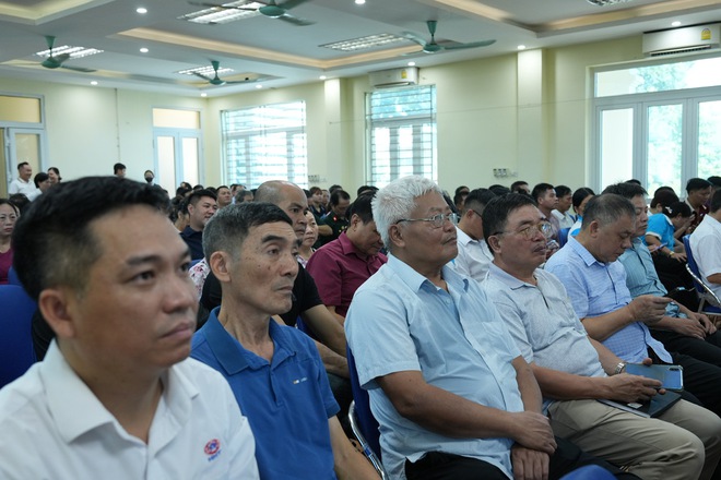 UBND PHƯỜNG YÊN NGHĨA TỔ CHỨC TẬP HUẤN ỨNG DỤNG CÔNG NGHỆ SỐ VÀ TRÍ TUỆ NHÂN TẠO (AI) CHO CÁN BỘ, CÔNG CHỨC VÀ TỔ CÔNG NGHỆ SỐ CỘNG ĐỒNG- Ảnh 3.