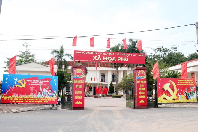 Vùng đất Hòa Phú - Một diện mạo đang bừng sáng, một chặng đường phát triển mới đang mở ra.

- Ảnh 2.