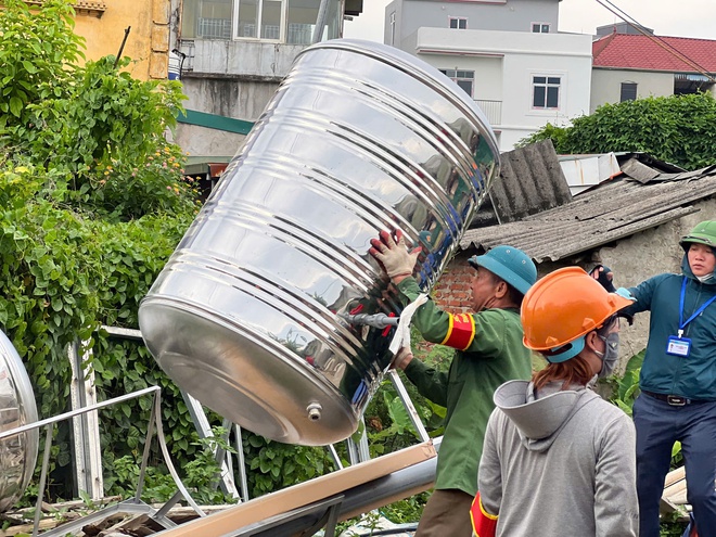 UBND Xã Ngọc Hồi tổ chức cưỡng chế buộc thực hiện biện pháp khắc phục hậu quả  đối với các trường hợp vi phạm tại xã Ngọc Hồi- Ảnh 2.