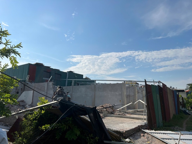 UBND Xã Ngọc Hồi tổ chức cưỡng chế buộc thực hiện biện pháp khắc phục hậu quả  đối với các trường hợp vi phạm tại xã Ngọc Hồi- Ảnh 11.