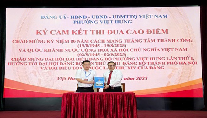 Phường Việt Hưng phát động thi đua cao điểm chào mừng kỷ niệm 80 năm Cách mạng Tháng Tám và Quốc khánh 2/9, chào mừng Đại hội Đại biểu Đảng bộ phường Việt Hưng lần thứ I- Ảnh 7.