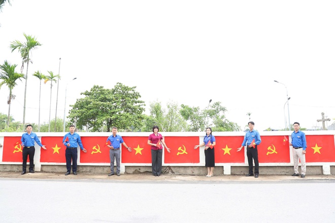 Đoàn Thanh niên xã Hồng Vân tổ chức hội nghị công bố quyết định của Thành đoàn Hà Nội về thành lập và chỉ định nhân sự; gắn biển công trình thanh niên “ Đường cờ Tổ Quốc”- Ảnh 5.