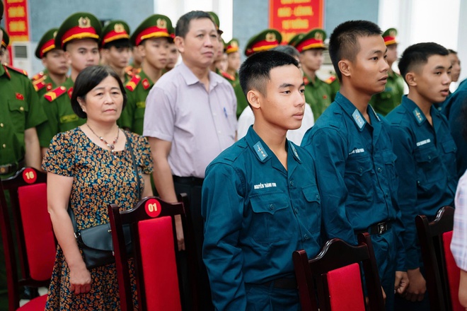 QUỐC KỲ VIỆT NAM: SỨC MẠNH TINH THẦN CỦA DÂN TỘC, NIỀM TỰ HÀO CỦA NHÂN DÂN- Ảnh 6.