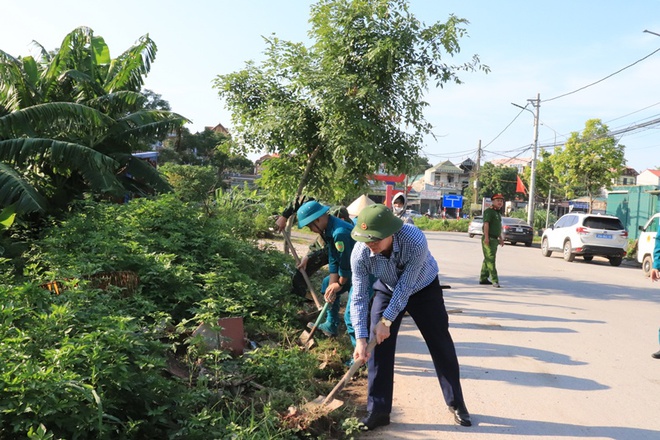 Một số hình ảnh Lễ phát động phong trào thi đua "Sáng - Xanh - Sạch - Đẹp" năm 2025 trên địa bàn xã Phú Nghĩa.- Ảnh 8.