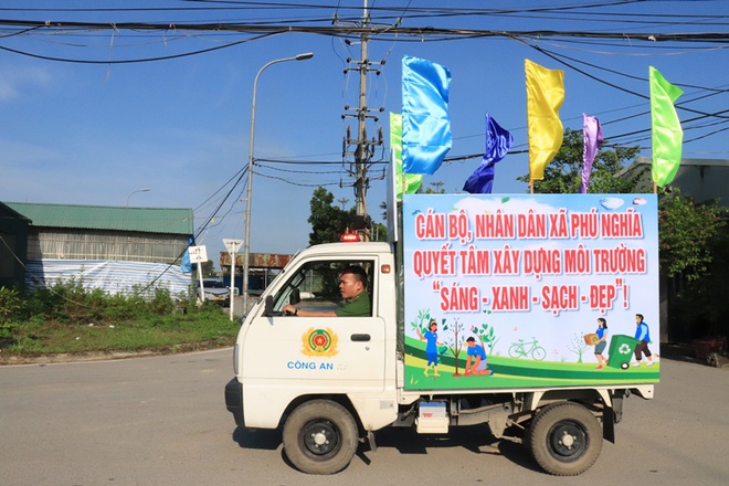 Phú Nghĩa phát động phong trào thi đua "Sáng - Xanh - Sạch - Đẹp" với quyết tâm thay đổi từ nhận thức đến hành động đối với công tác bảo vệ môi trường- Ảnh 24. Phú Nghĩa phát động phong trào thi đua "Sáng - Xanh - Sạch - Đẹp" với quyết tâm thay đổi từ nhận thức đến hành động đối với công tác bảo vệ môi trường- Ảnh 24.